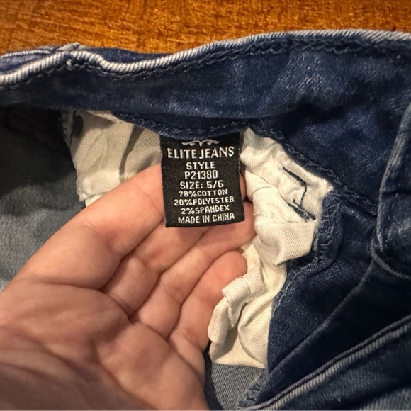 Set of Four Denim Jeans - Picture 8 of 16